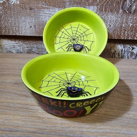 Hallmark scary spider Halloween 2 bowls  euc - Picture 4 of 6